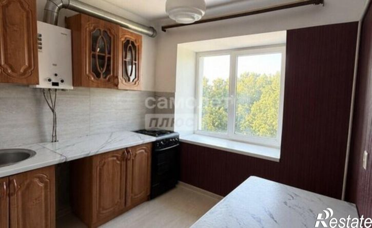 3-комн квартира ул 50-летия Октября, 28,  д. 28