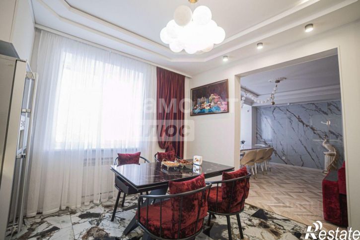 4-комн квартира б-р Ибрагимова, 42,  д. 42