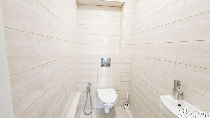 3-комн квартира пр-кт. Дружбы народов, 57