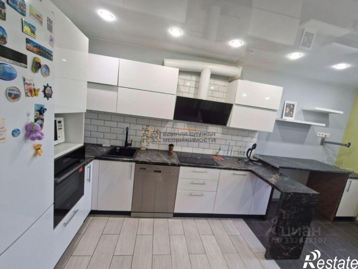 3-комн квартира ул Ахметова, 353,  д. 353