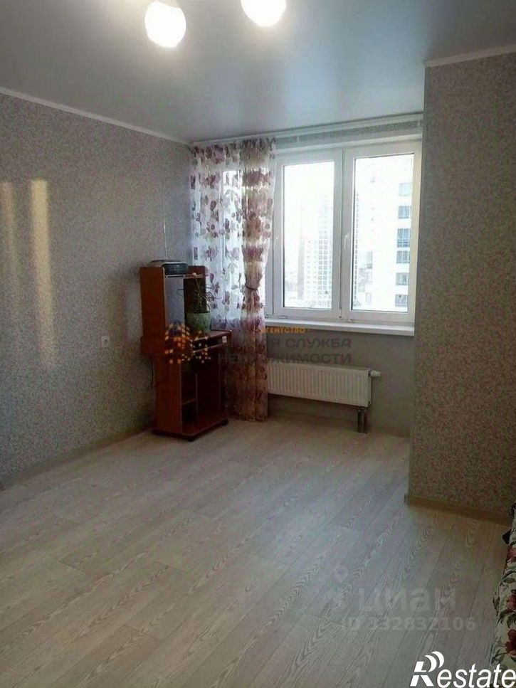 1-комн квартира Яркий б-р, 9,  д. 9