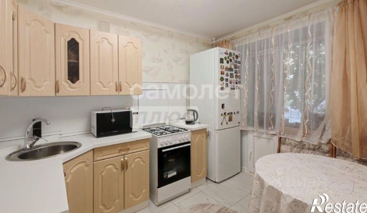 4-комн квартира ул Софьи Перовской, 15,  д. 15