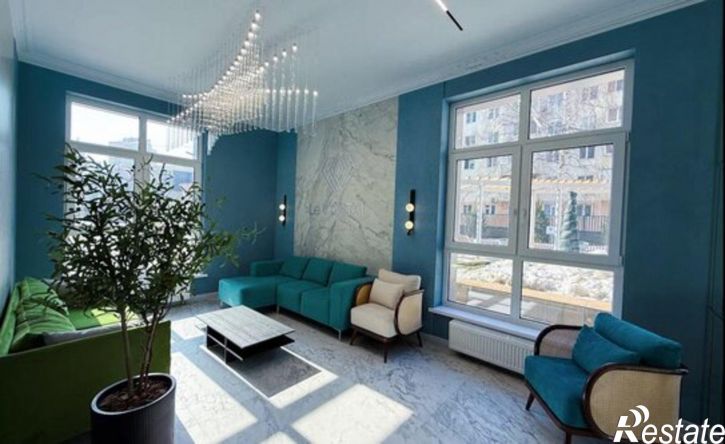 2-комн квартира ул Братьев Кадомцевых, 15,  д. 15