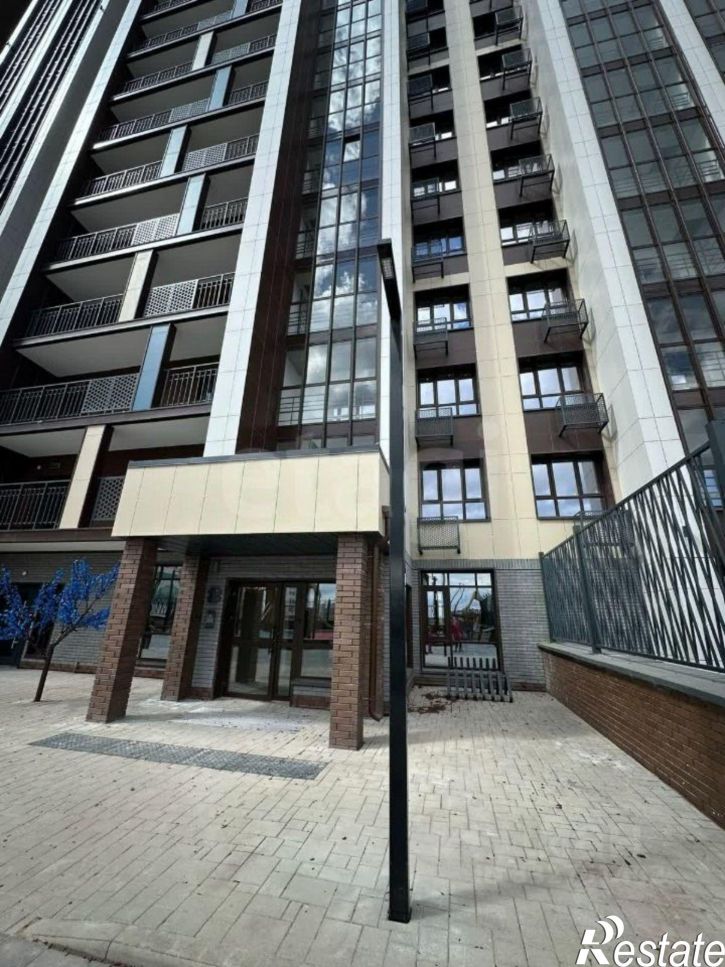 3-комн квартира ул Комсомольская, 8,  д. 8