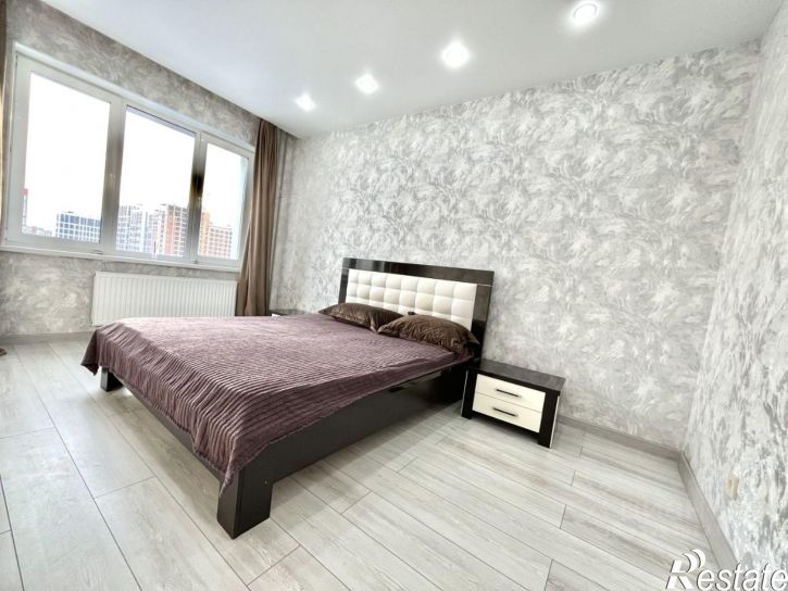 3-комн квартира ул Красина, 46 3,  д. 46 3,  к. 3
