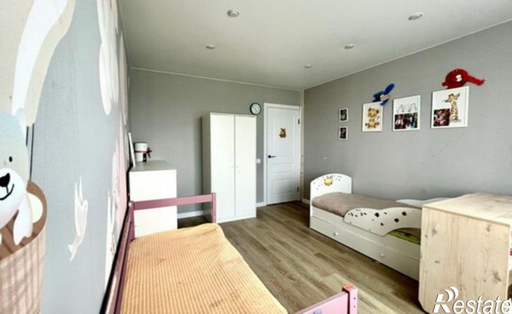 2-комн квартира улица Генерала Ишбулатова, 8/4