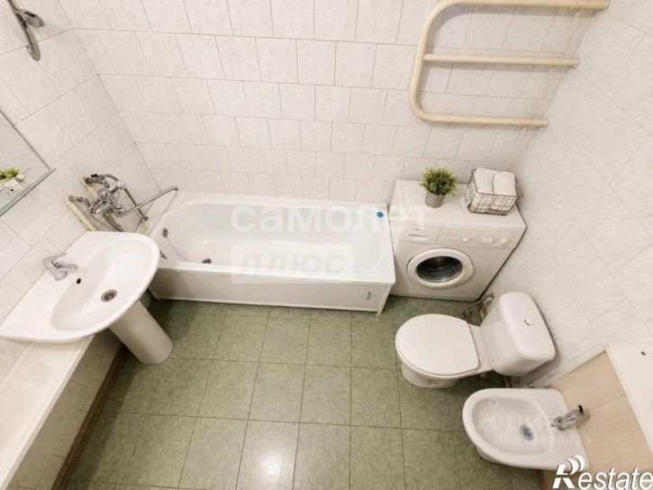 4-комн квартира ул Цюрупы, 130,  д. 130