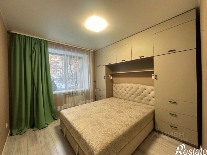 3-комн квартира ул Ахметова, 300,  д. 300