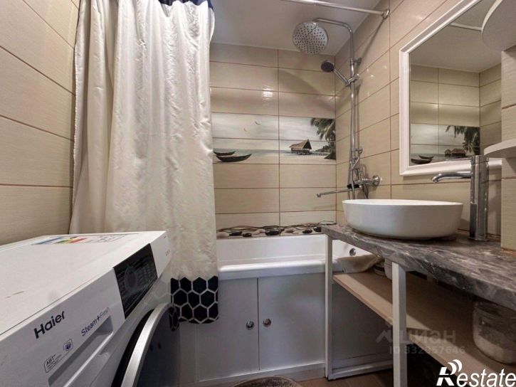 3-комн квартира ул Ахметова, 300,  д. 300