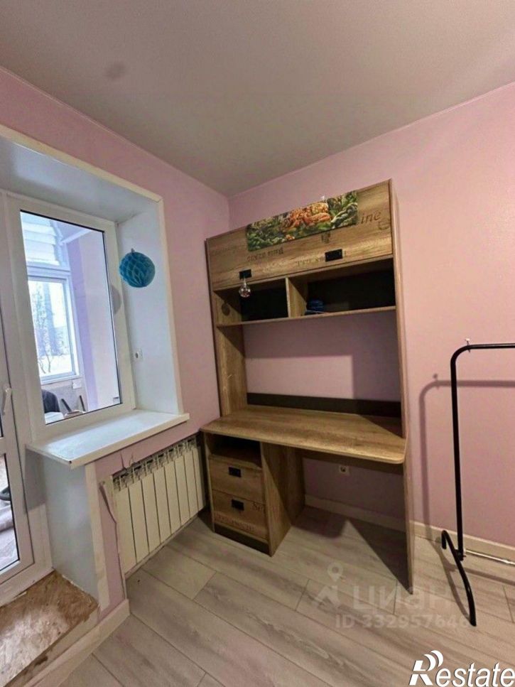 3-комн квартира ул Ахметова, 300,  д. 300