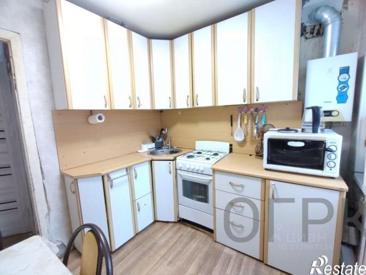 2-комн квартира ул 50-летия Октября, 18,  д. 18