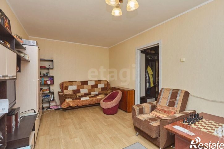 3-комн квартира ул Красина, 15,  д. 15