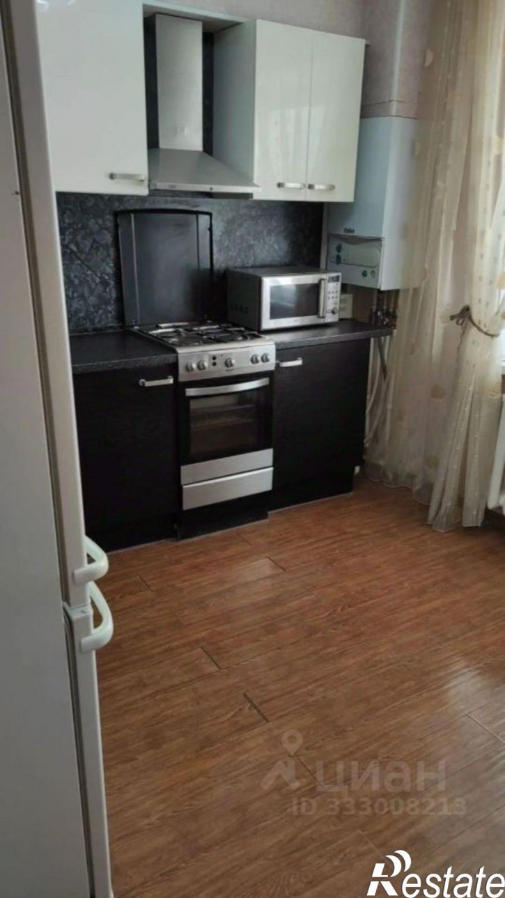 2-комн квартира Высотная улица, 14/1,  д. 14/1