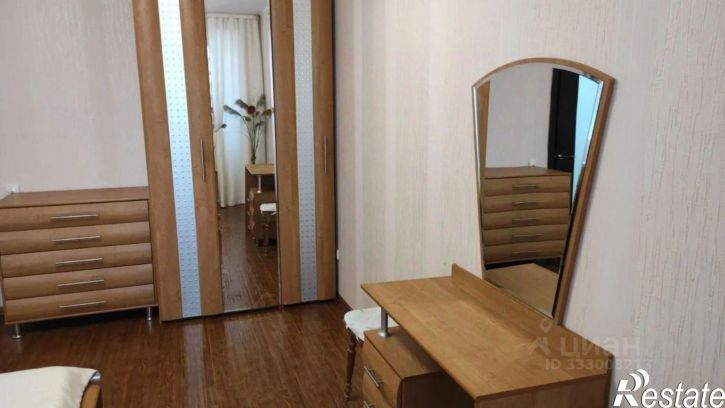 2-комн квартира Высотная улица, 14/1,  д. 14/1