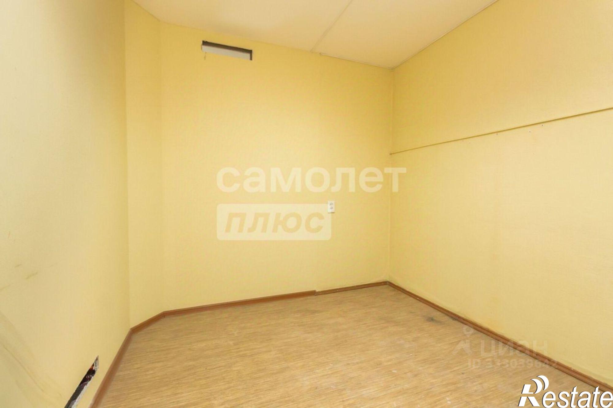 Купить торговое помещение за 8 138 260 рублей на ул Генерала Горбатова, 7