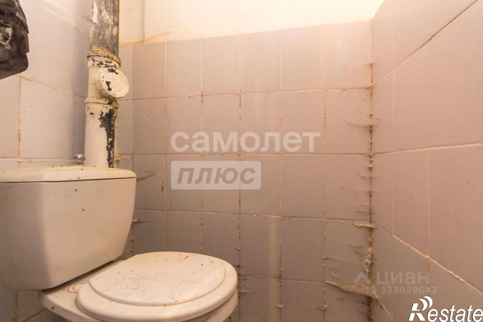 Купить торговое помещение за 8 138 260 рублей на ул Генерала Горбатова, 7