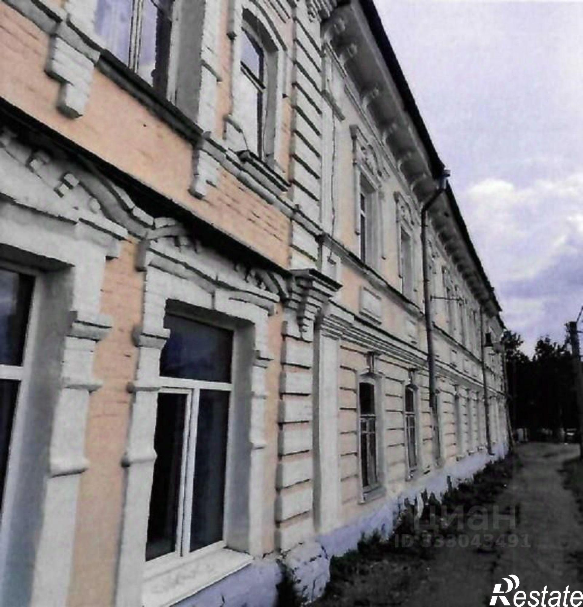 Купить ОСЗ, отдельно стоящее здание за 886 рублей на ул Октябрьской Революции, 63