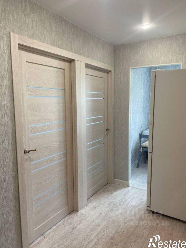 2-комн квартира пр-кт Октября, 81/2,  д. 81/2