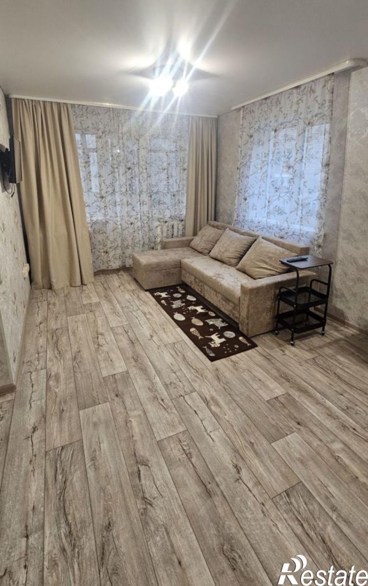 1-комн квартира ул Братьев Кадомцевых, 10,  д. 10