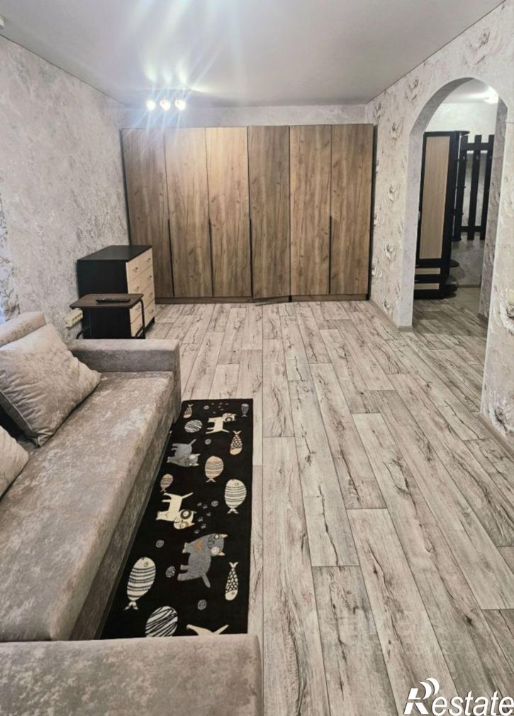 1-комн квартира ул Братьев Кадомцевых, 10,  д. 10