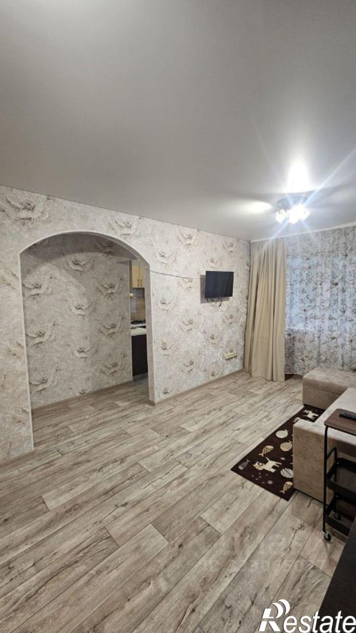 1-комн квартира ул Братьев Кадомцевых, 10,  д. 10