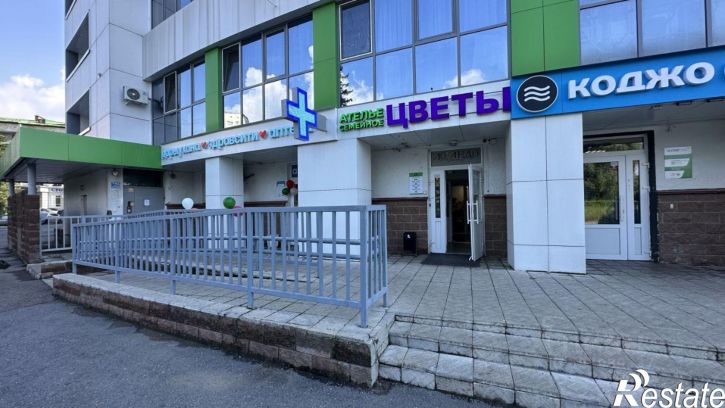 1-комн квартира ул Комарова, 8,  д. 8