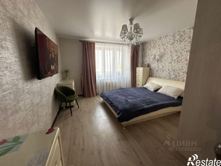 2-комн квартира ул Комарова, 8,  д. 8