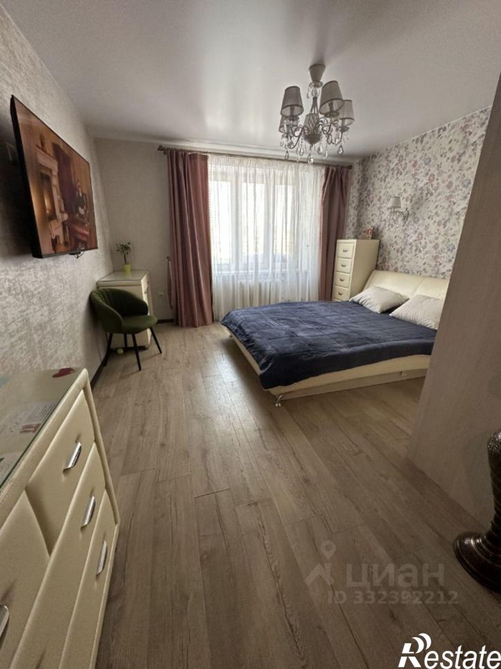 2-комн квартира ул Комарова, 8,  д. 8
