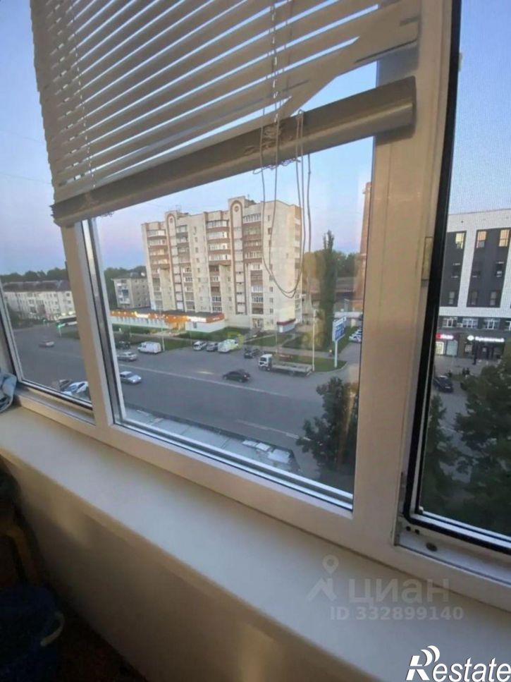 3-комн квартира ул Колпинская, 18,  д. 18