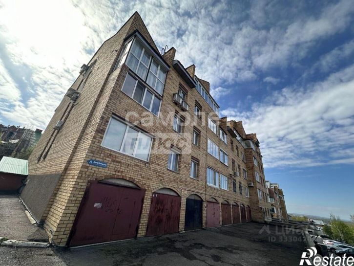 3-комн квартира ул Кавказская, 8 3,  д. 8 3,  к. 3