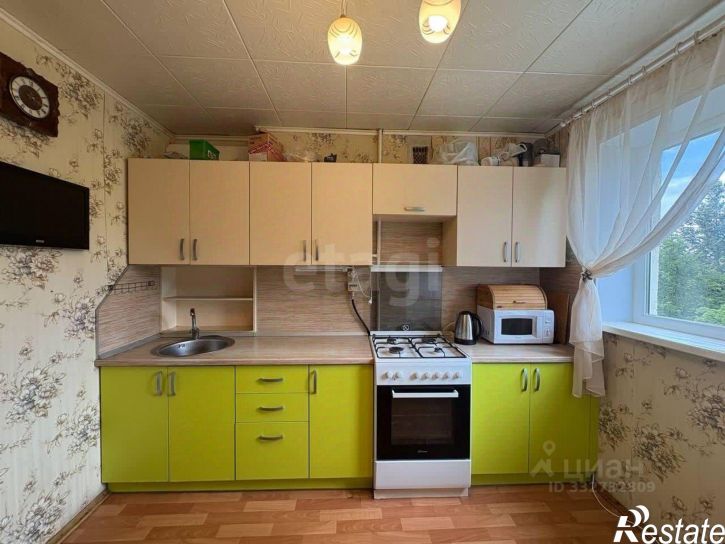 3-комн квартира Молодежный б-р, 5,  д. 5