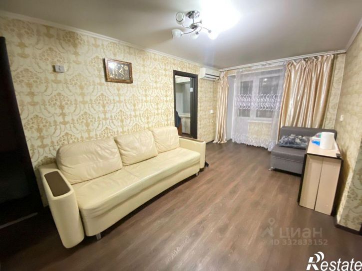 3-комн квартира б-р Славы, 18,  д. 18
