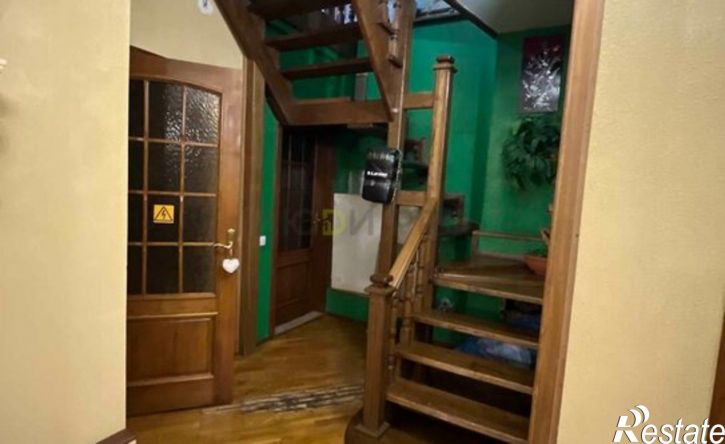 6-комн квартира ул Ульяновых, 37,  д. 37