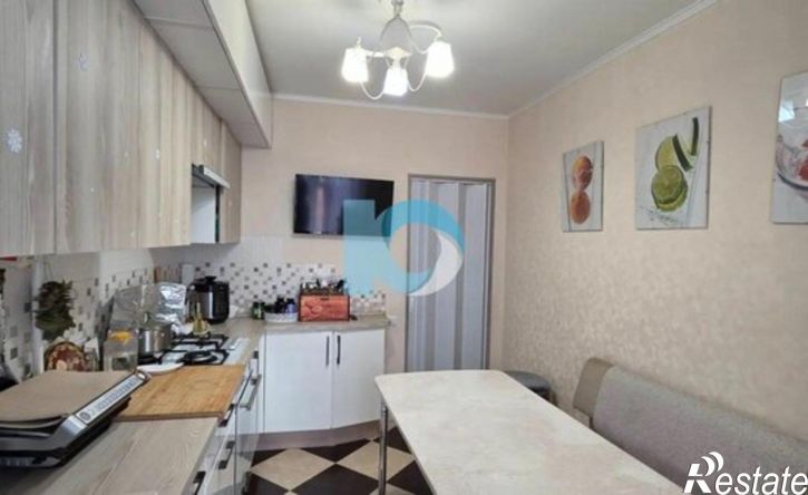 4-комн квартира Дуванский б-р, 28,  д. 28