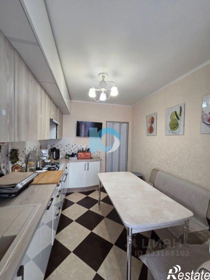 4-комн квартира Дуванский б-р, 28,  д. 28