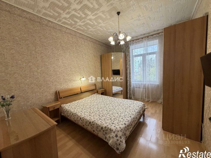 3-комн квартира пр-кт Октября, 9,  д. 9