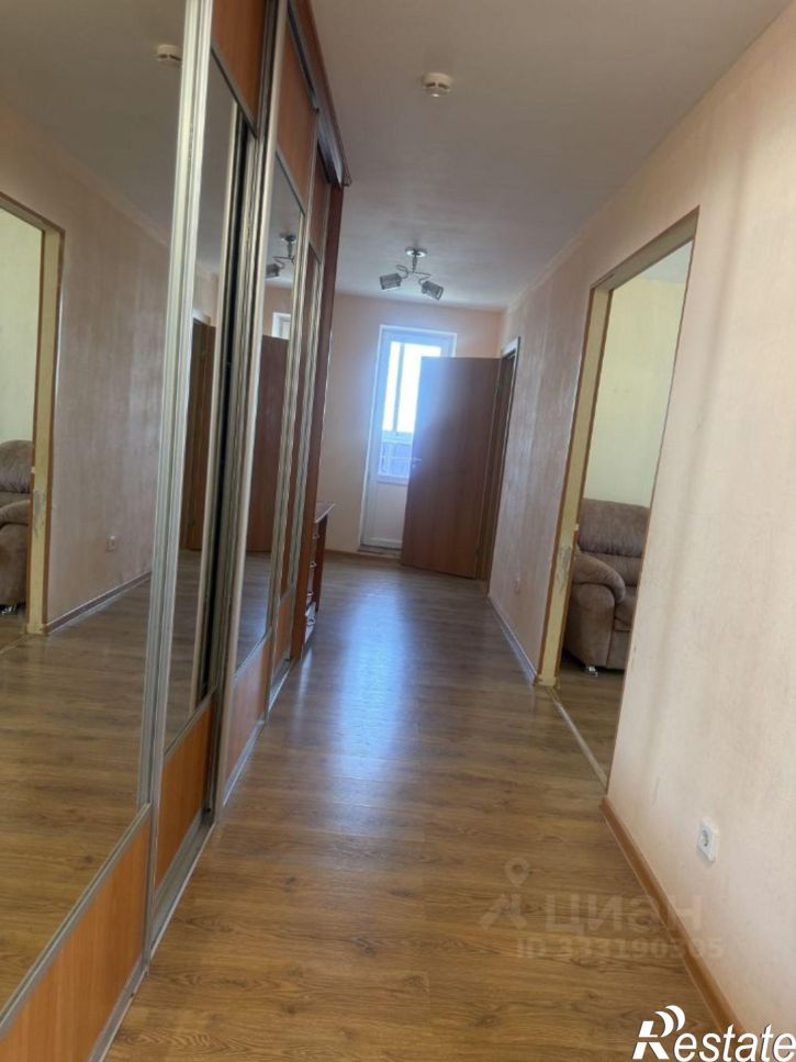 2-комн квартира ул Академика Ураксина, 1,  д. 1