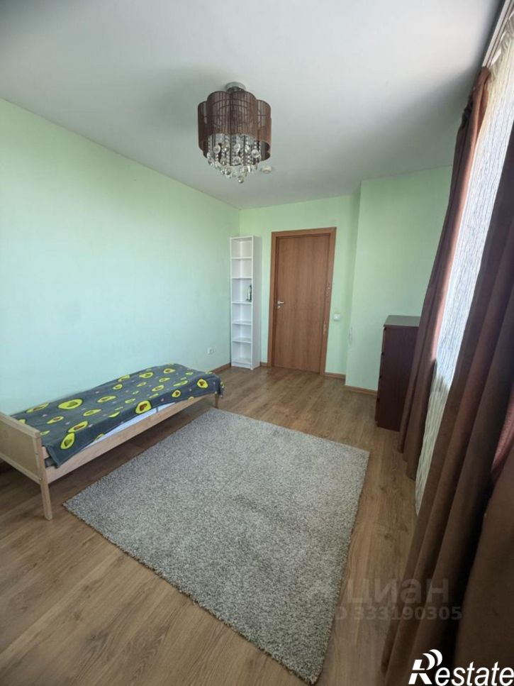 2-комн квартира ул Академика Ураксина, 1,  д. 1