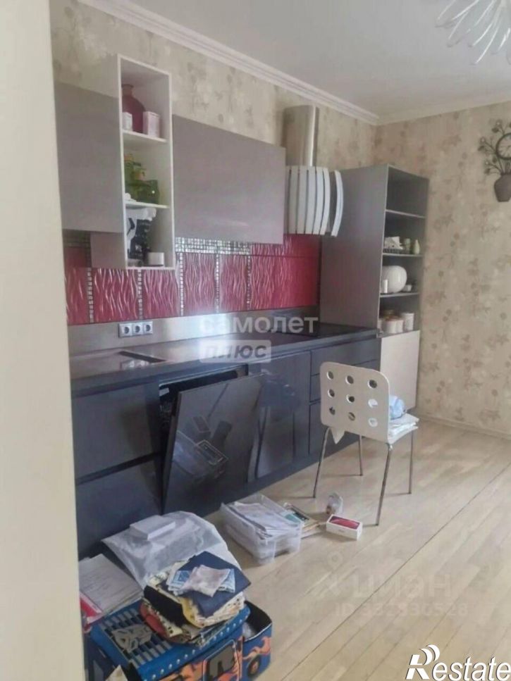 3-комн квартира ул Братьев Кадомцевых, 12/2,  д. 12/2