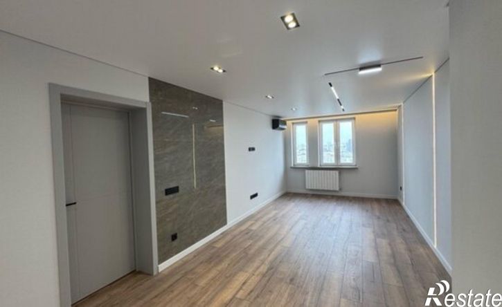 4-комн квартира ул Заводская, 15/3,  д. 15/3