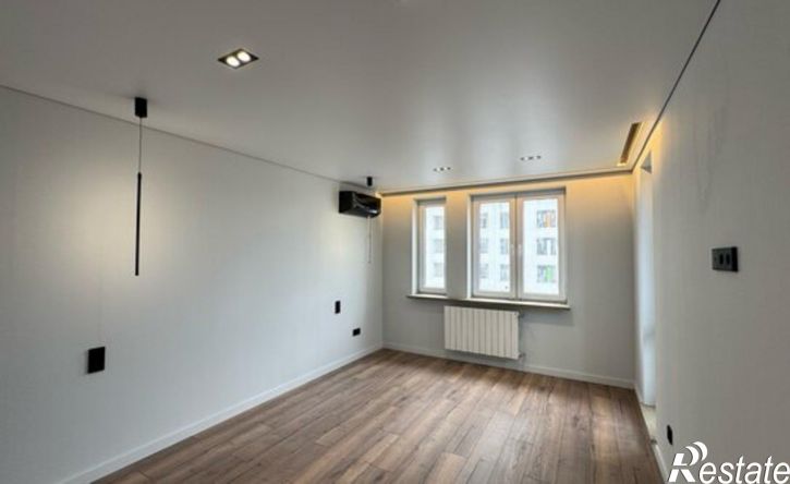 4-комн квартира ул Заводская, 15/3,  д. 15/3