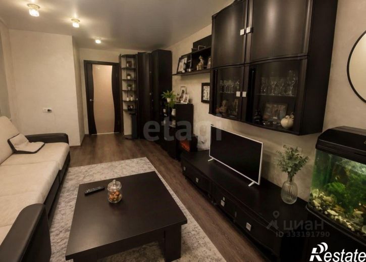 3-комн квартира ул Коммунаров, 26,  д. 26