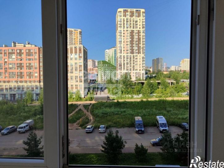 3-комн квартира ул Айская, 37,  д. 37