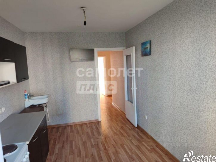 3-комн квартира ул Айская, 37,  д. 37