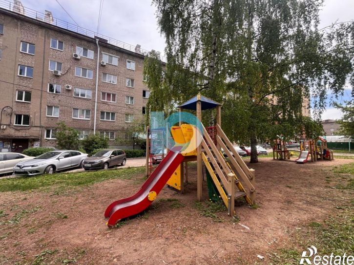 2-комн квартира пр-кт Октября, 52/2,  д. 52/2