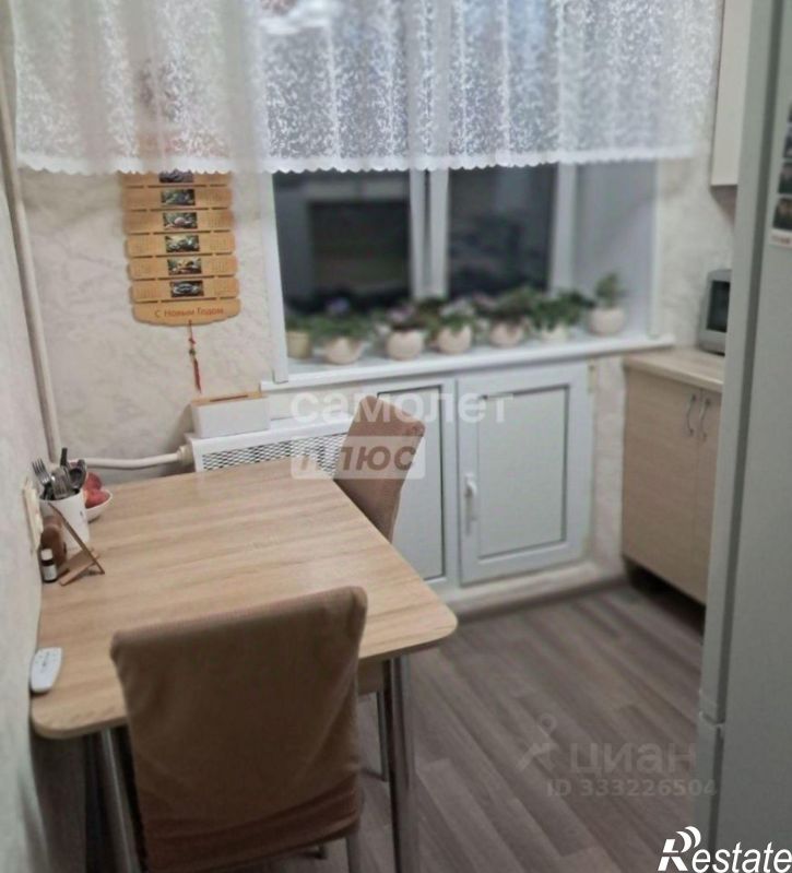 2-комн квартира ул Кремлевская, 61/3,  д. 61/3