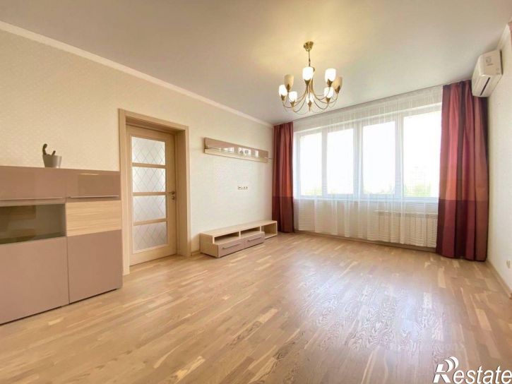 3-комн квартира ул Рихарда Зорге, 63/5,  д. 63/5