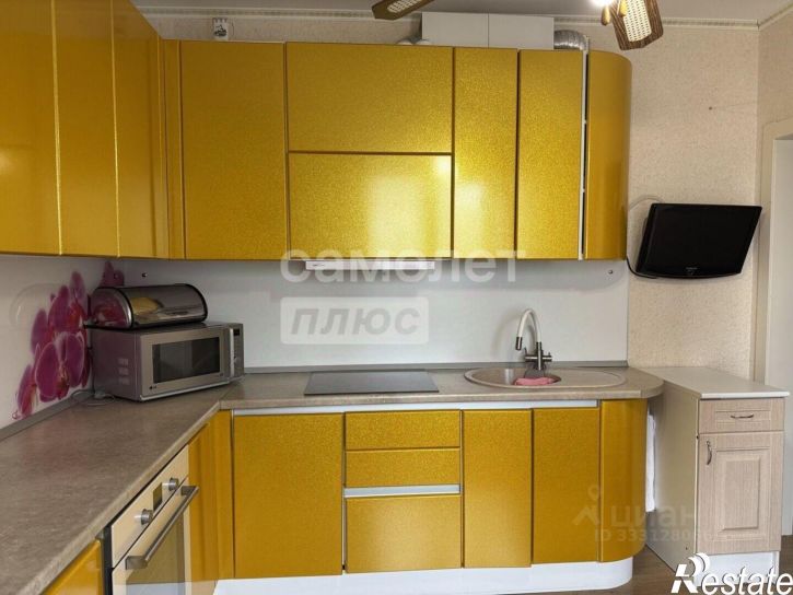 3-комн квартира ул Академика Сулейманова, 12,  д. 12