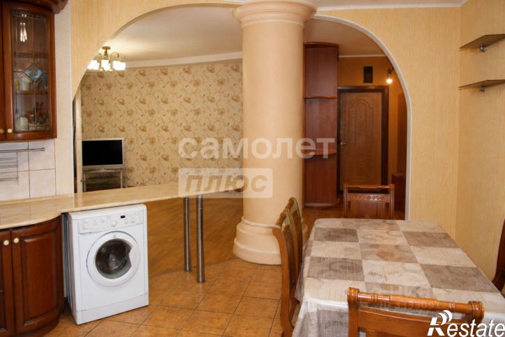 3-комн квартира ул Рихарда Зорге, 70,  д. 70