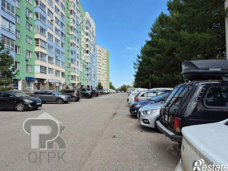 3-комн квартира ул Летчиков, 18,  д. 18